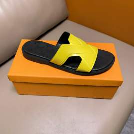 Picture of Louis Vuitton Slippers _SKULVsz38-45h09031539